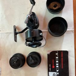 Garcia Mitchell 300. Made in France. Manual. 2 extra spools.