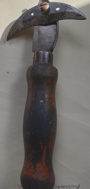 Cutting tool for leather. I.P. Hyde Company. Southbridge, Massachusetts. Patented 1930's.