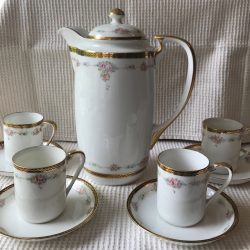 Noritake Nippon Chocolate Set (antique): Hand-Painted Rose Floral, Verge Gold Trim. Absolutely beautiful. See pics for details. Great gift!