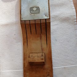 Vanadium Block Knife Wall-Mounted. Wood. Flint stainless. No knives.